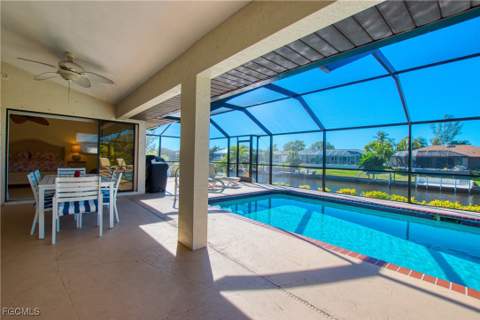 3208 SE 5th Ave, Cape Coral FL - photo 12 of 44