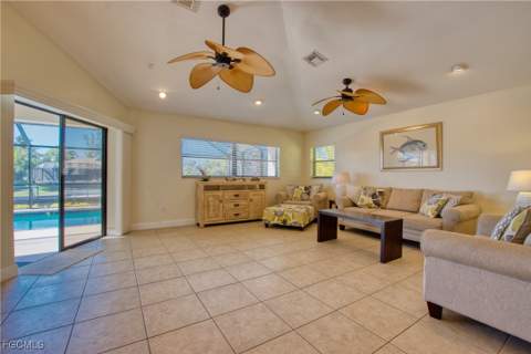 3208 SE 5th Ave, Cape Coral FL - photo 6 of 44