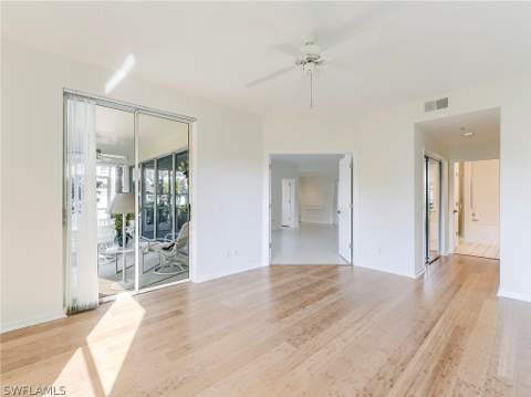 25203 Pelican Creek Cir 102, Bonita Springs FL - photo 16 of 38