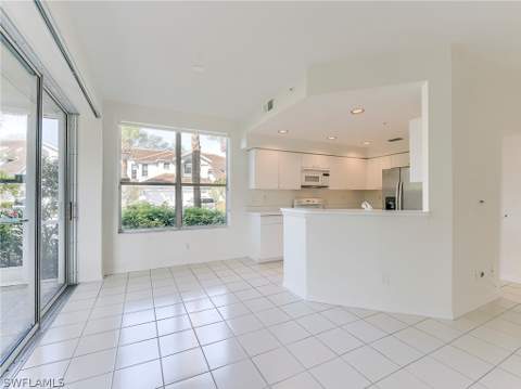 25203 Pelican Creek Cir 102, Bonita Springs FL - photo 9 of 38