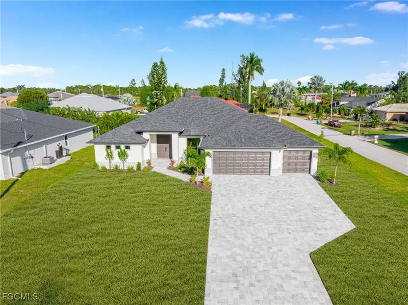 3 bedroom SingleFamilyResidence at 2301 NW 34th Ave, Cape Coral, Cape Coral — photo 3