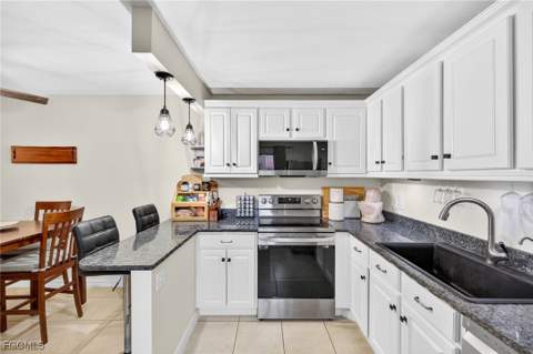 1544 Park Meadows Dr 4, Fort Myers FL - photo 10 of 28