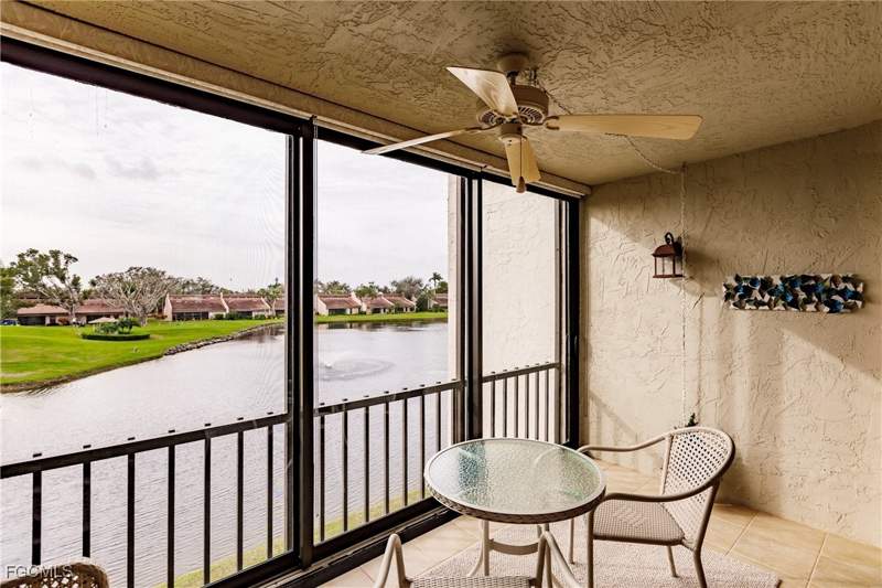 2 bedroom Condominium at 4585 Trawler Ct 302, Trawler Village, Fort Myers — photo 3