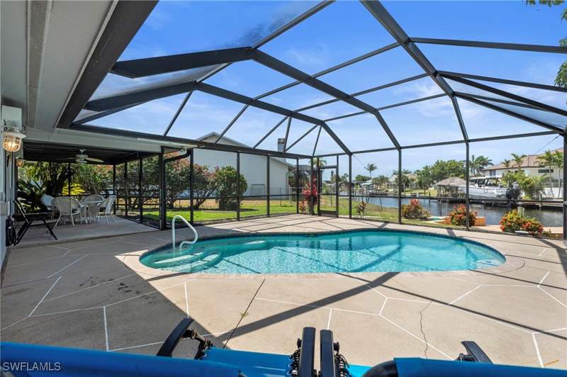 2 bedroom SingleFamilyResidence at 4902 Seville Ct, Cape Coral, Cape Coral — photo 2