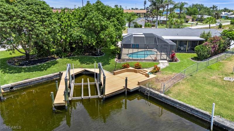 2 bedroom SingleFamilyResidence at 4902 Seville Ct, Cape Coral, Cape Coral — photo 5
