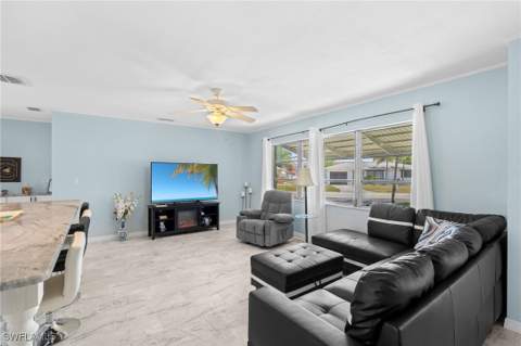 4902 Seville Ct, Cape Coral FL - photo 9 of 37