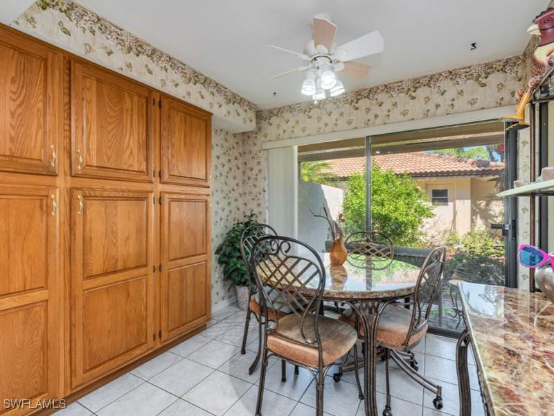 2 bedroom Attached at 602 Augusta Blvd 3, Timbercreek, Naples — photo 3