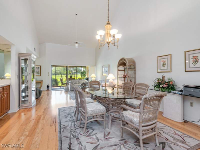 2 bedroom Attached at 602 Augusta Blvd 3, Timbercreek, Naples — photo 4