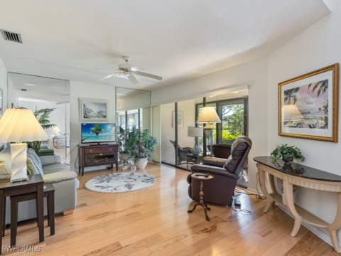 602 Augusta Blvd 3, Naples FL - photo 6 of 8