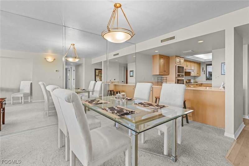 2 bedroom Condominium at 5260 S Landings DR 802, ARIEL, Fort Myers — photo 4