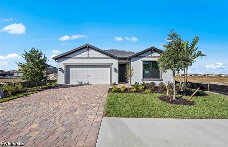 3 bedroom SingleFamilyResidence at 3957 Cranesbill Ct, Hampton Lakes, Alva — photo 2