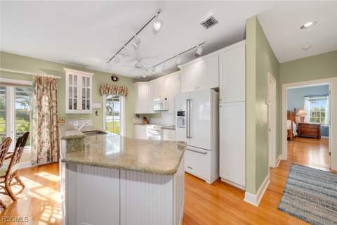 1172 Kittiwake Cir, Sanibel FL - photo 19 of 48