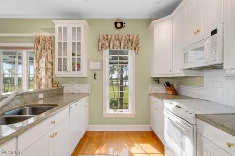 1172 Kittiwake Cir, Sanibel FL - photo 22 of 48