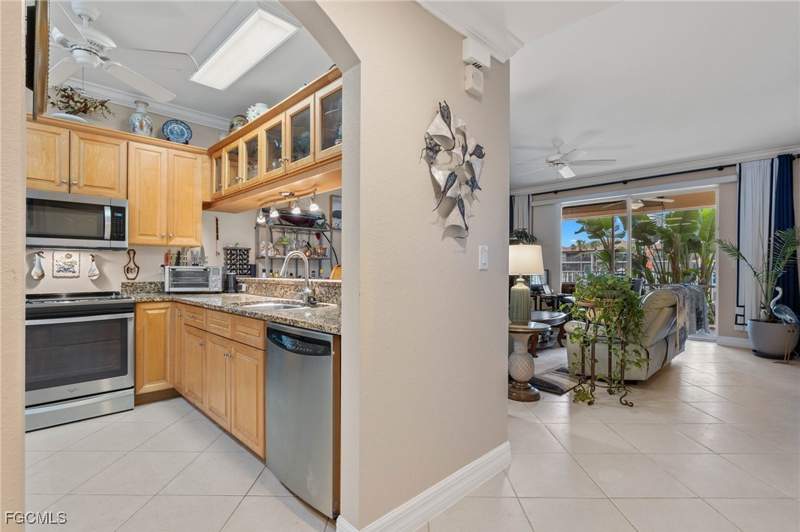 2 bedroom Condominium at 4566 SE 5th Pl 105, Tuscany Village, Cape Coral — photo 5