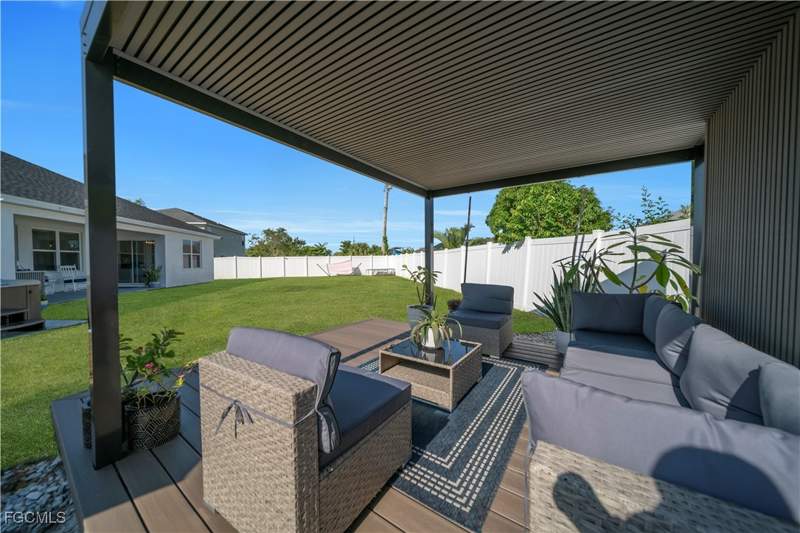 4 bedroom SingleFamilyResidence at 221 SW 21st Ter, Cape Coral, Cape Coral — photo 4