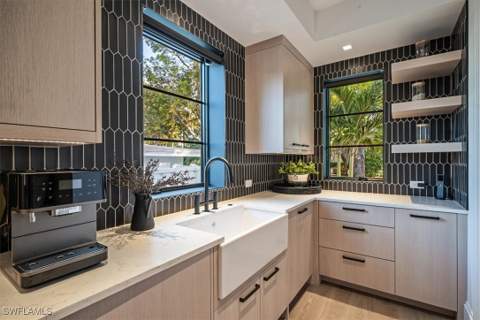 349 2nd Ave N, Naples FL - photo 18 of 40