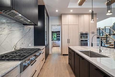 349 2nd Ave N, Naples FL - photo 9 of 40