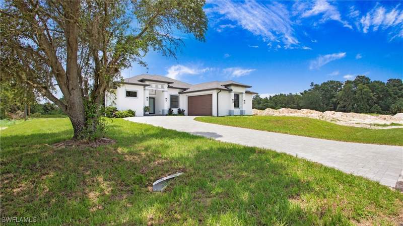 4 bedroom SingleFamilyResidence at 1809 Monroe Ave, Lehigh Acres, Lehigh Acres — photo 3