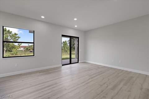 843 Theodore Vail St E, Lehigh Acres FL - photo 12 of 32