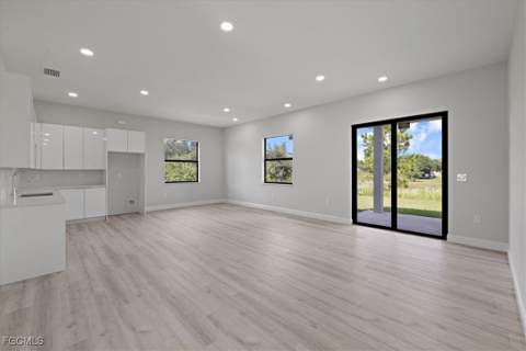 843 Theodore Vail St E, Lehigh Acres FL - photo 6 of 32
