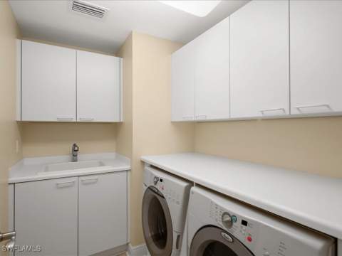 1050 Borghese Ln 1804, Naples FL - photo 23 of 36