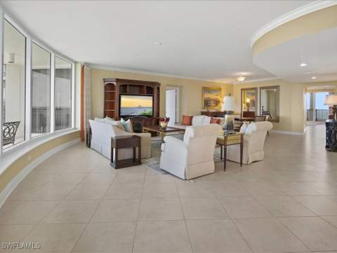 1050 Borghese Ln 1804, Naples FL - photo 7 of 36