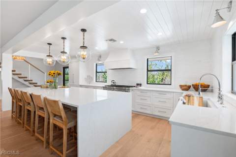 24 Beach Homes, Captiva FL - photo 7 of 41
