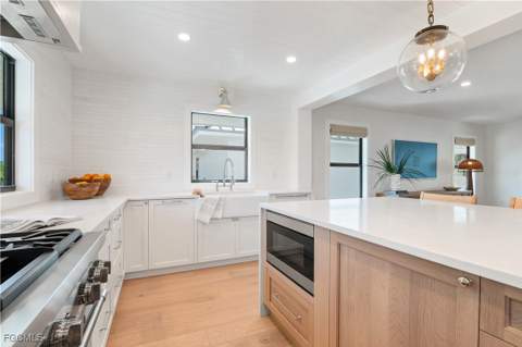 24 Beach Homes, Captiva FL - photo 9 of 41