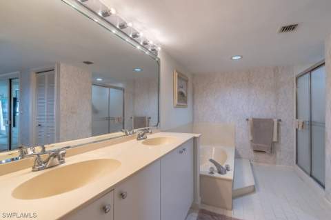 4451 Gulf Shore Blvd N 1005, Naples FL - photo 21 of 48