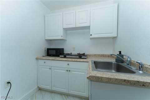 224 NE 9th Ter, Cape Coral FL - photo 23 of 48