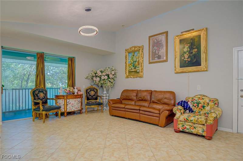 2 bedroom Condominium at 1050 Hancock Creek South Blvd 203, Pine Key Condominium Resort, Cape Coral — photo 4