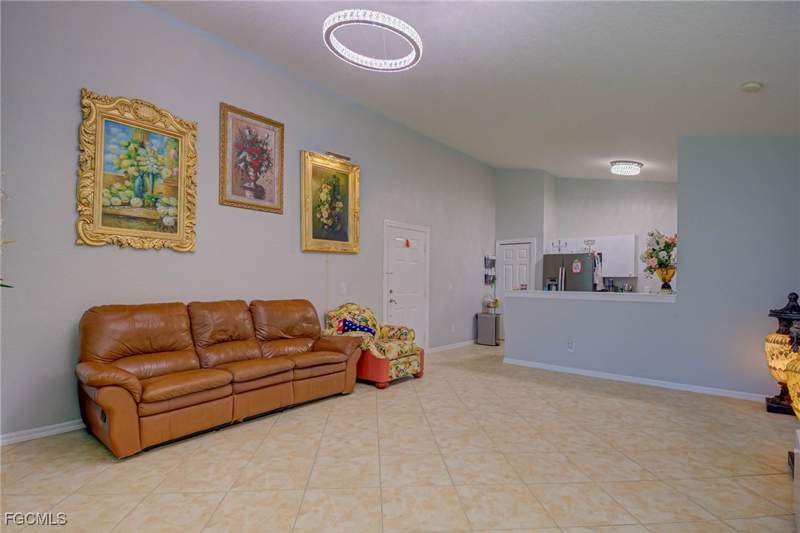 2 bedroom Condominium at 1050 Hancock Creek South Blvd 203, Pine Key Condominium Resort, Cape Coral — photo 5