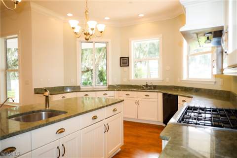 16470 Oakview Cir, Alva FL - photo 12 of 37