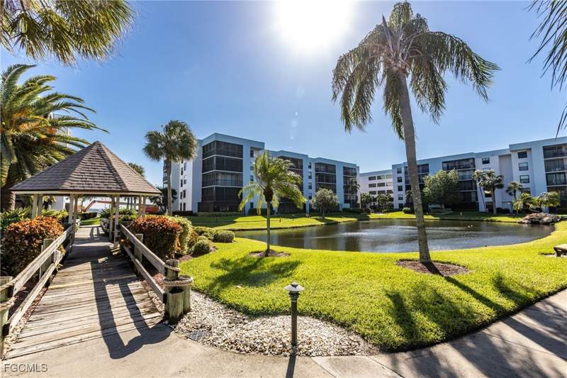 1 bedroom Condominium at 3490 N Key Dr 403, Schooner Bay, North Fort Myers — photo 2