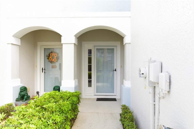 3 bedroom Townhouse at 8461 Village Edge Cir 2, Lakewood Village, Fort Myers — photo 3