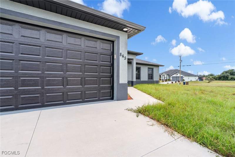 3 bedroom SingleFamilyResidence at 845 Milano Ave S, Lehigh Acres, Lehigh Acres — photo 4