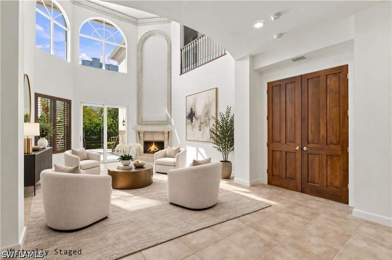 5 bedroom SingleFamilyResidence at 8169 Via Vecchia, Vizcaya At Bay Colony, Naples — photo 3