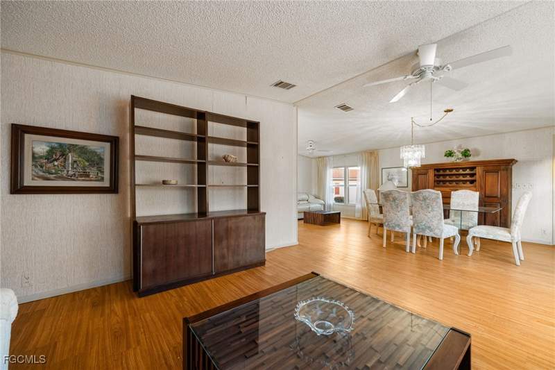 2 bedroom ManufacturedHome at 19658 Eagle Trace Ct, Pine Lakes Country Club, North Fort Myers — photo 5