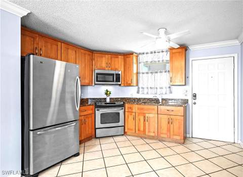 5600 Bonita Beach Rd 4-004, Bonita Springs FL - photo 7 of 23