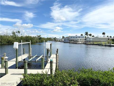 17741 Canal Cove Ct, Fort Myers Beach FL - photo 12 of 29