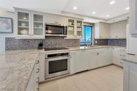 26225 Hickory Blvd 10B, Bonita Springs FL - photo 10 of 43