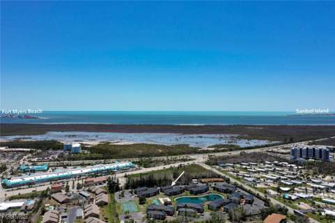 16881 Davis Rd 721, Fort Myers FL - photo 22 of 23