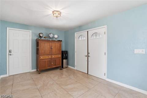 5229 Pelican Blvd, Cape Coral FL - photo 10 of 47