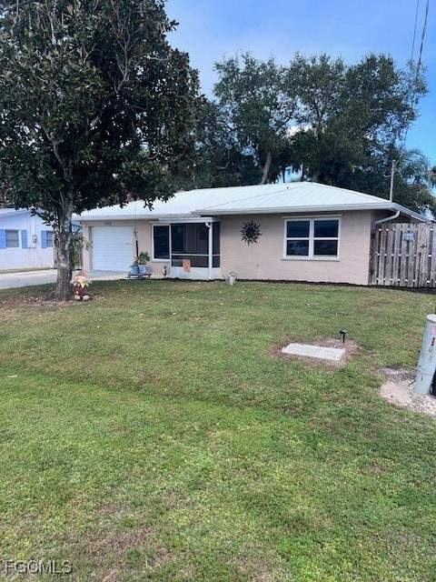 2 bedroom SingleFamilyResidence at 15054 Buckeye Dr, Waterway Shores, Fort Myers — photo 2
