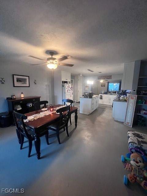 2 bedroom SingleFamilyResidence at 15054 Buckeye Dr, Waterway Shores, Fort Myers — photo 4