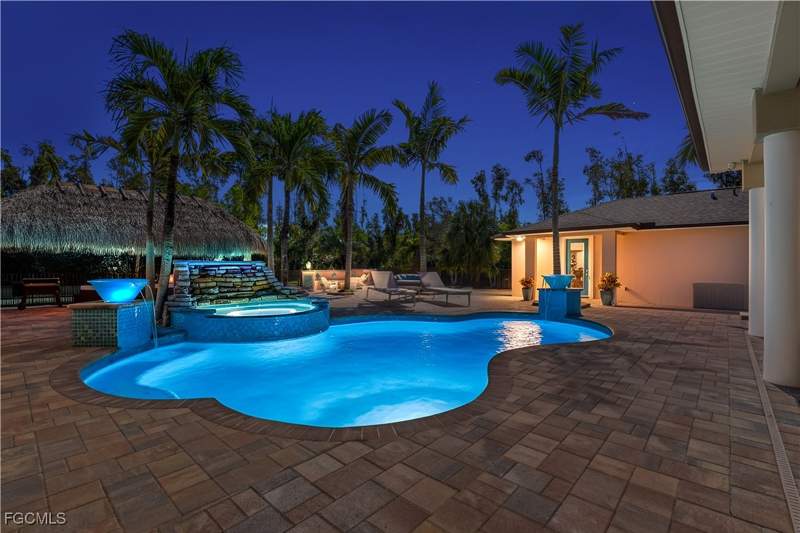 6 bedroom SingleFamilyResidence at 6480 Pine Cone Ct, Briarcliff, Fort Myers — photo 3