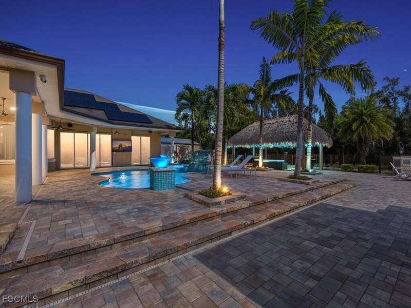 6 bedroom SingleFamilyResidence at 6480 Pine Cone Ct, Briarcliff, Fort Myers — photo 5