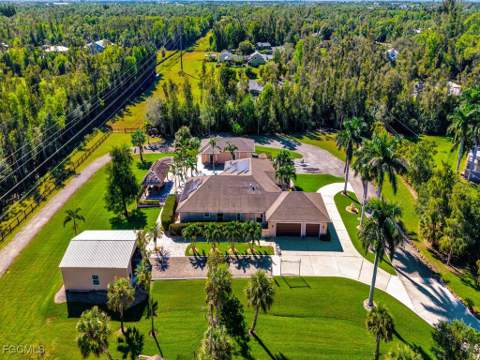6480 Pine Cone Ct, Fort Myers FL - photo 7 of 50