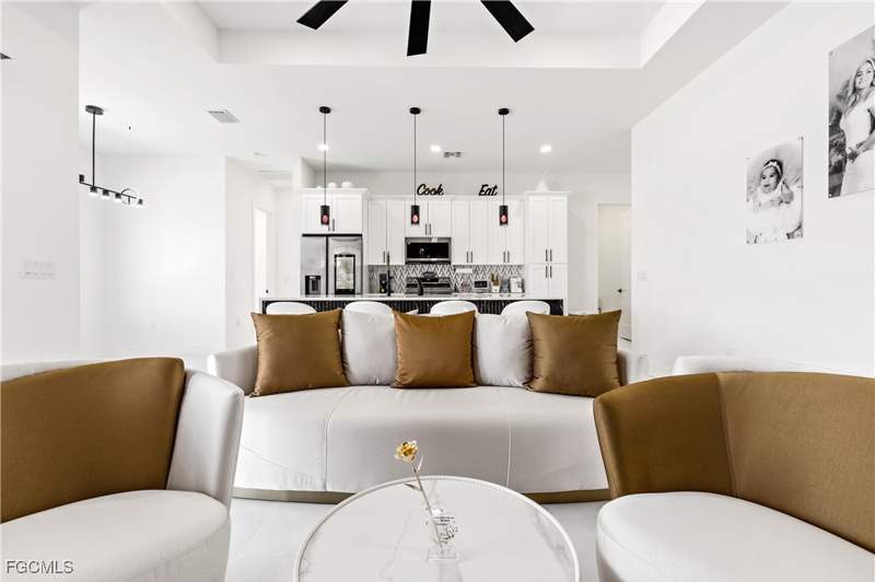 4 bedroom SingleFamilyResidence at 833 SW 16th Ter, Cape Coral, Cape Coral — photo 5