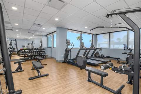 4005 Gulf Shore Blvd N 1405, Naples FL - photo 22 of 31